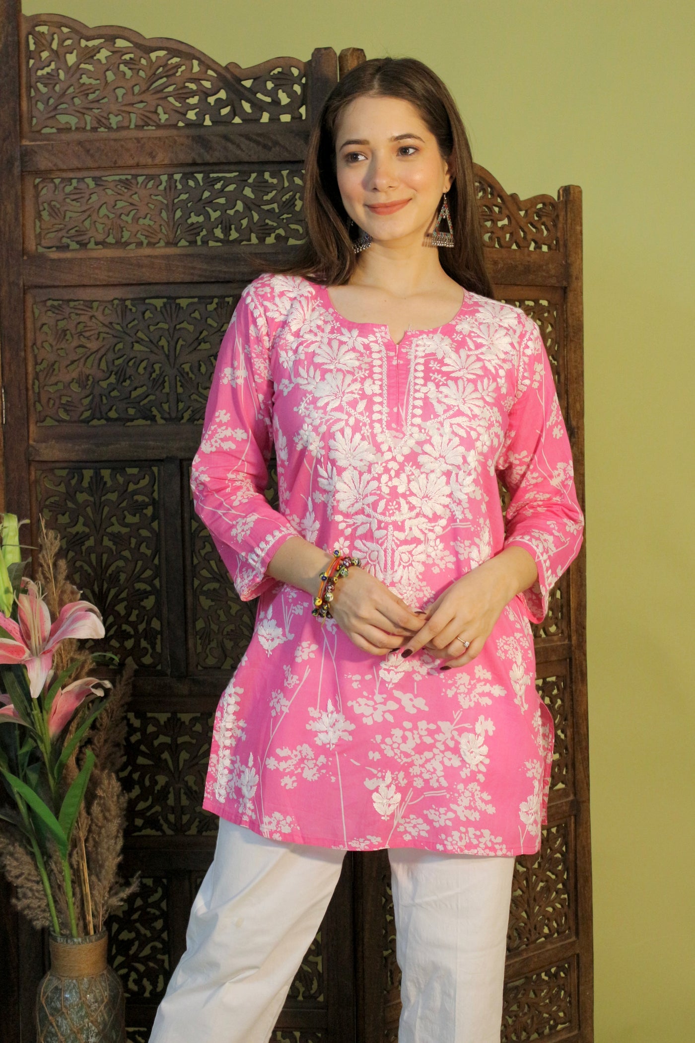 HEER PREMIUM PINK SHORT MULMUL KURTA