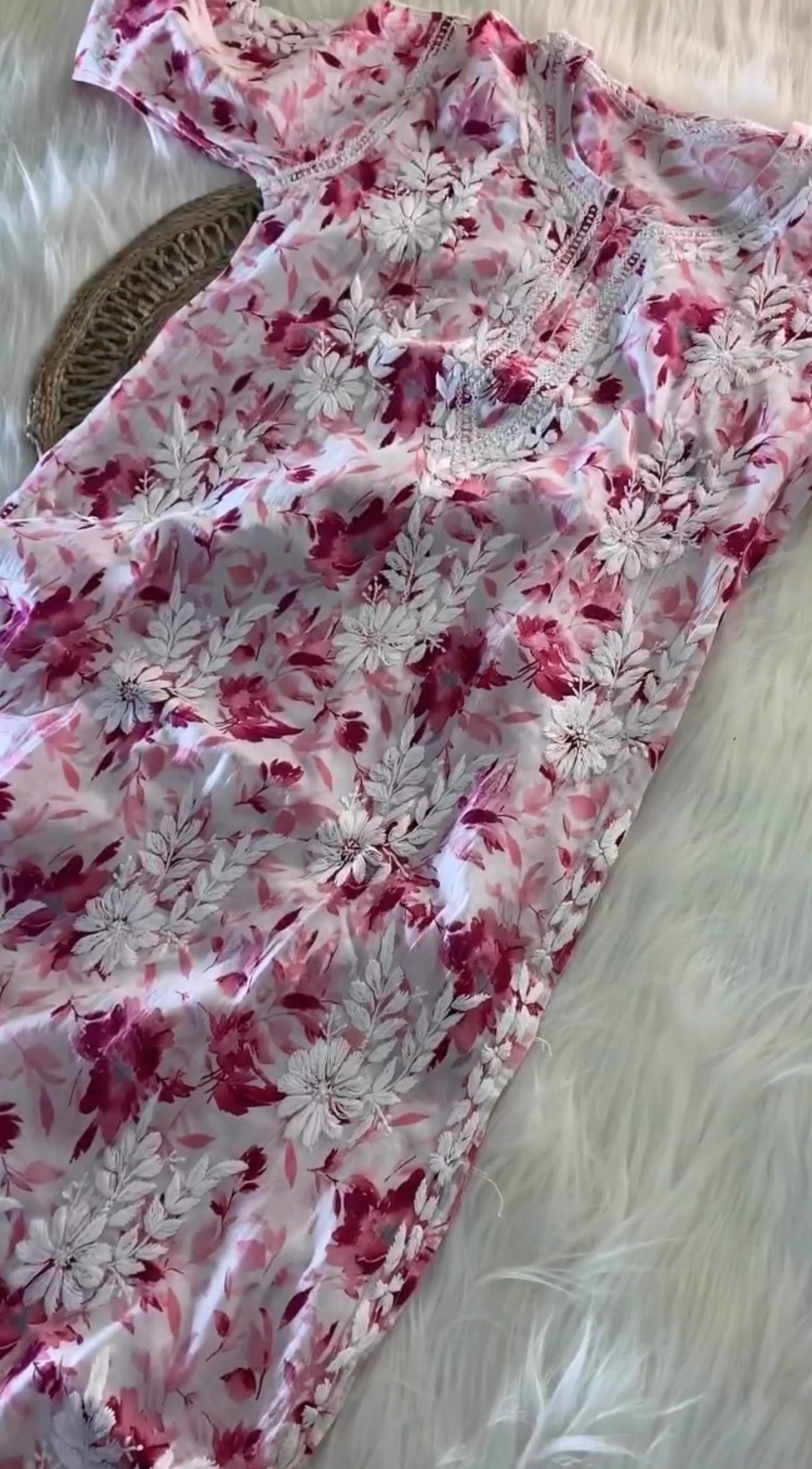 HOOR LONG PINK MULMUL CHIKANKARI KURTA