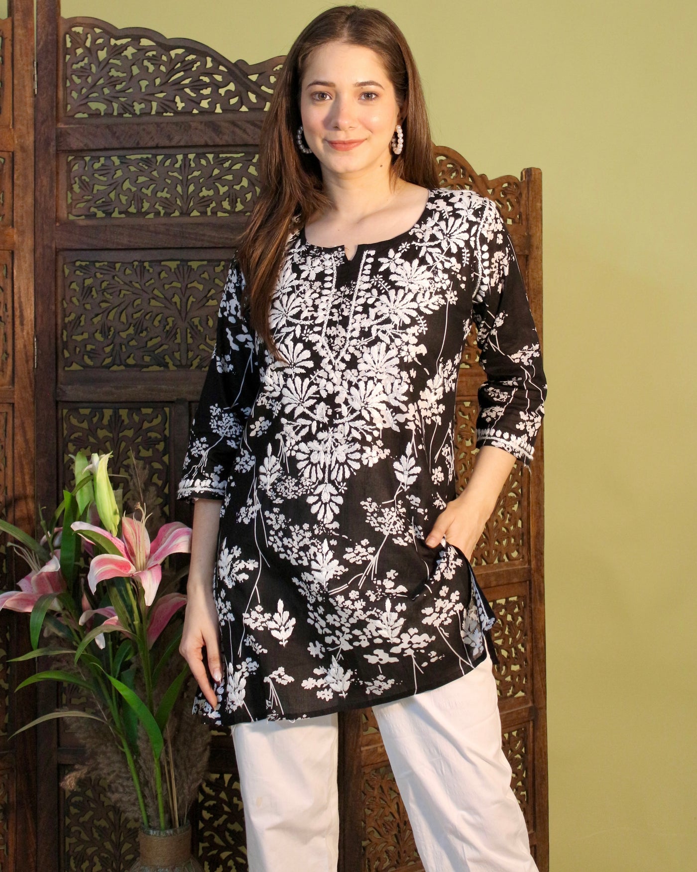 HEER PREMIUM BLACK SHORT MULMUL KURTA
