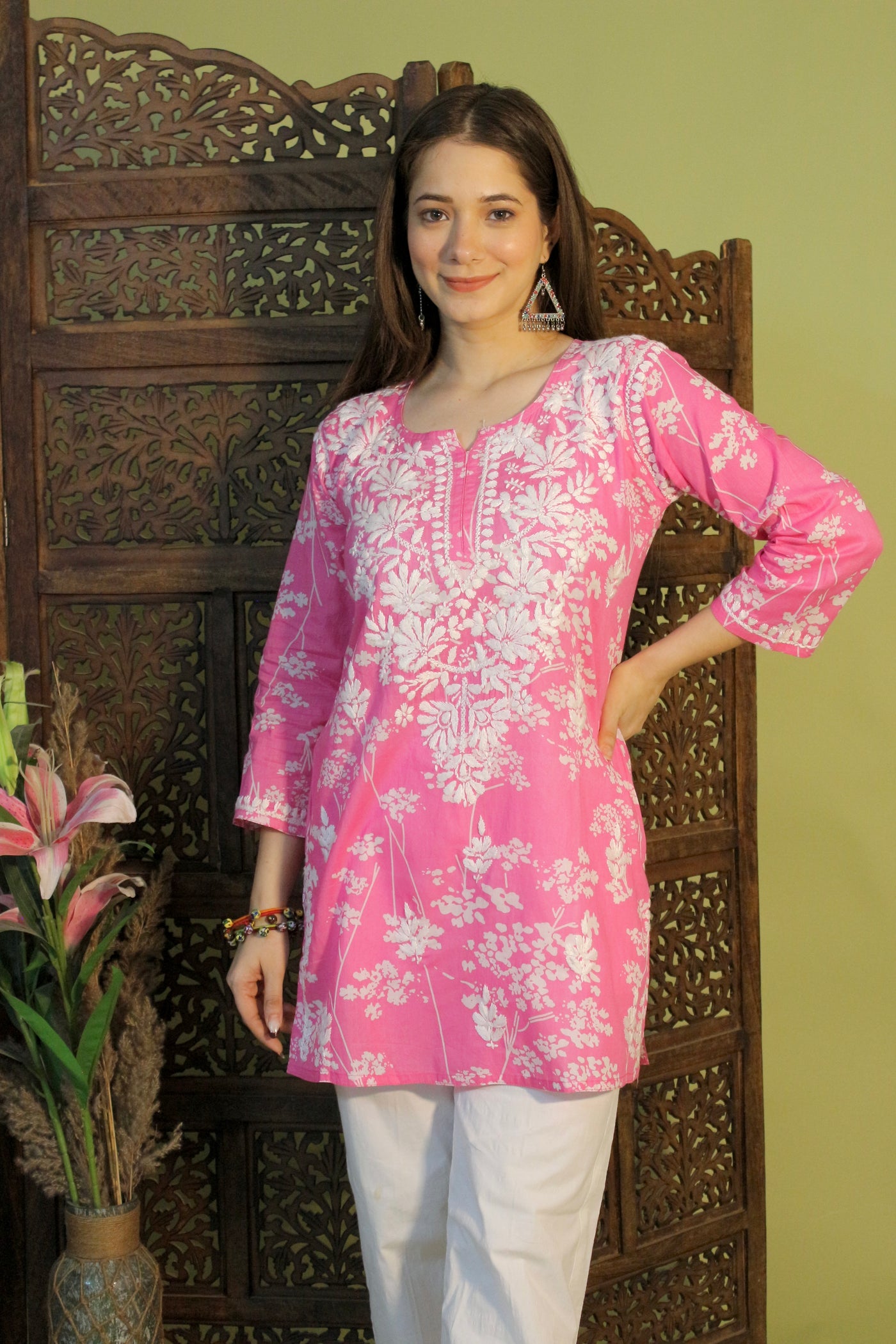 HEER PREMIUM PINK SHORT MULMUL KURTA