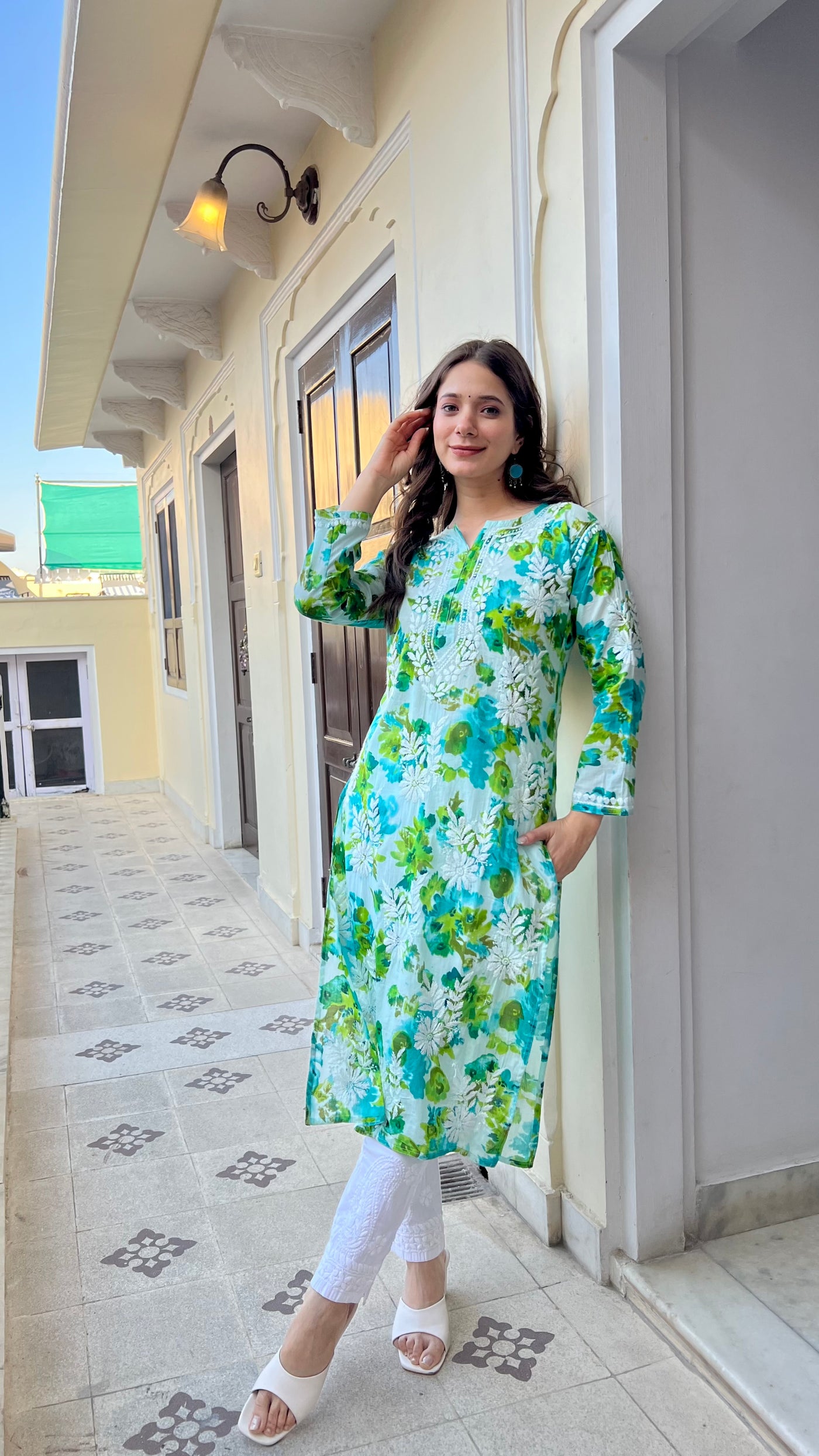 HOOR LONG MULMUL CHIKANKARI KURTA