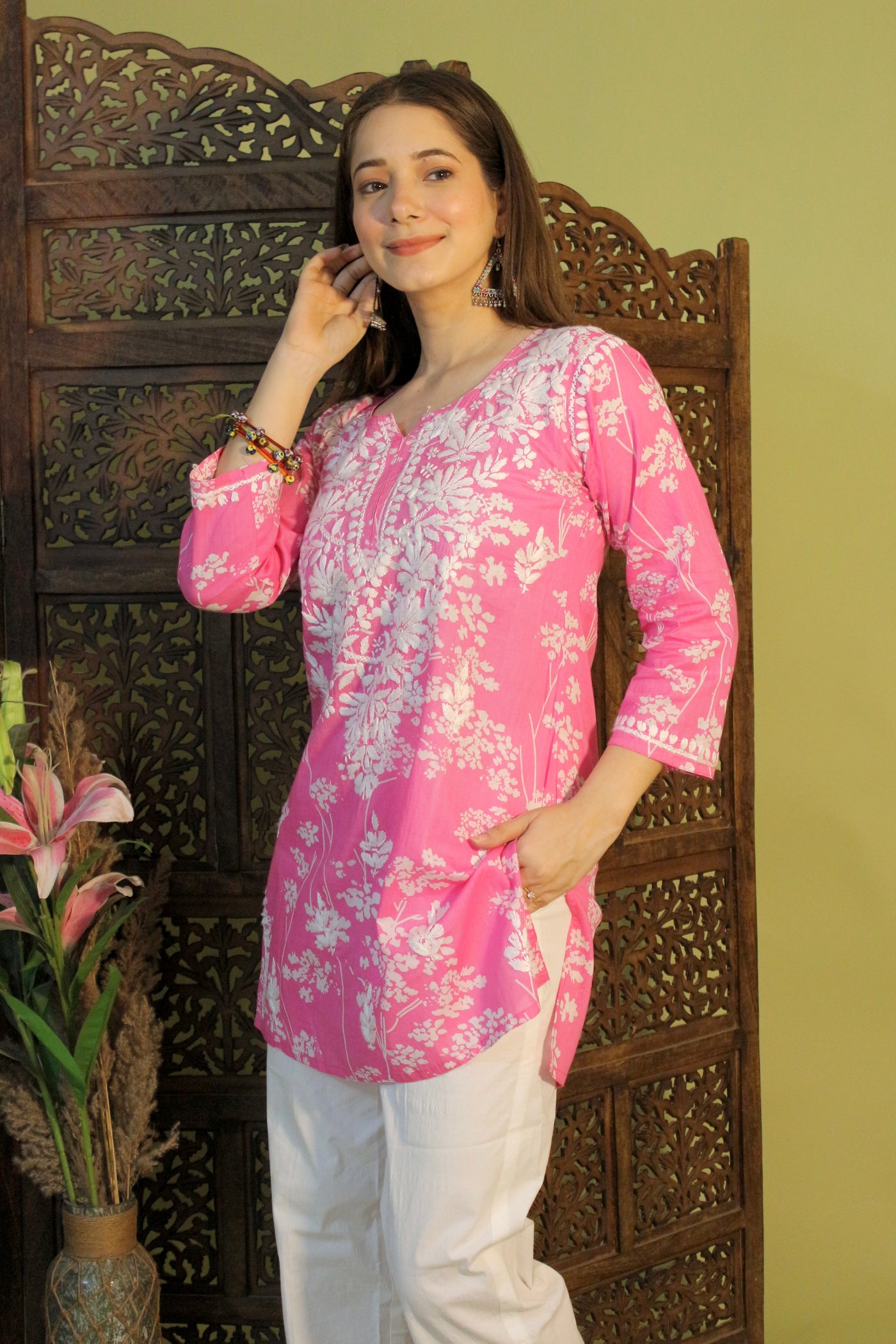 HEER PREMIUM PINK SHORT MULMUL KURTA